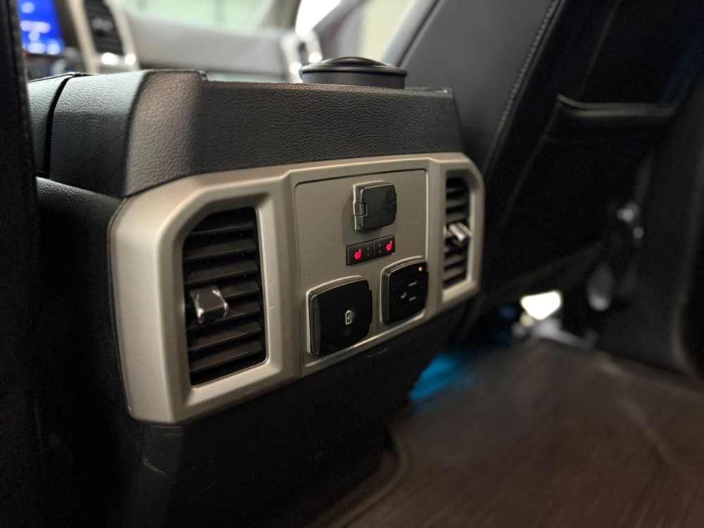 Ford F-150 Lariat — foto 15